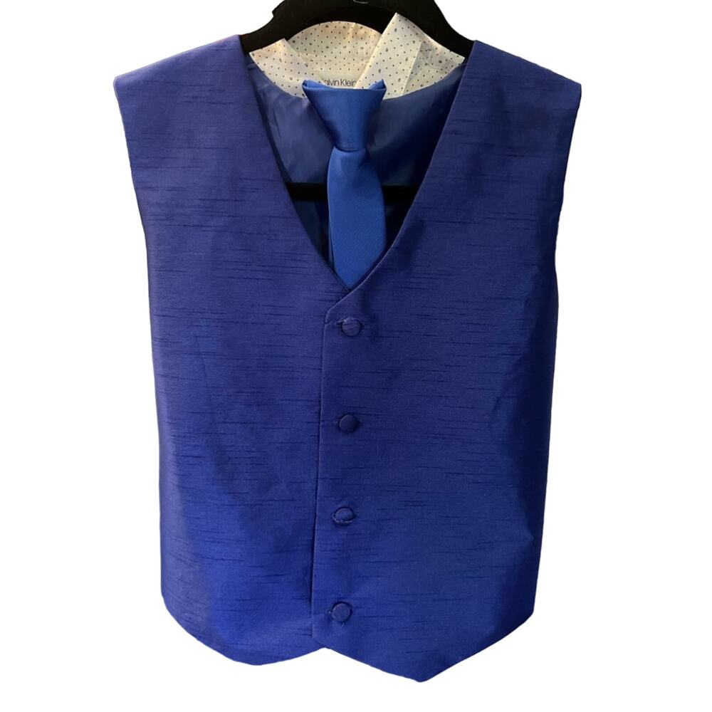 Vest & Tie boys set Royal Blue size 12 / 14 Large perfect for special event